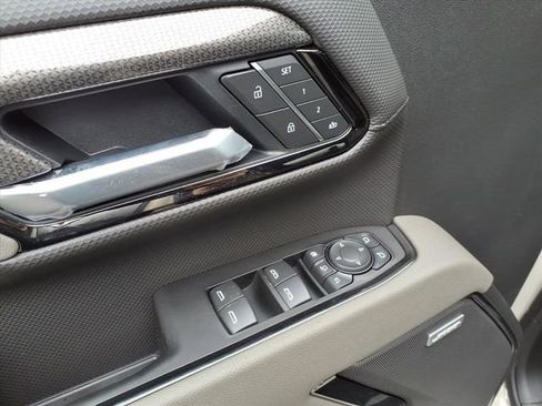 New 2026 Chevrolet Silverado 2500 ZR2 image 18