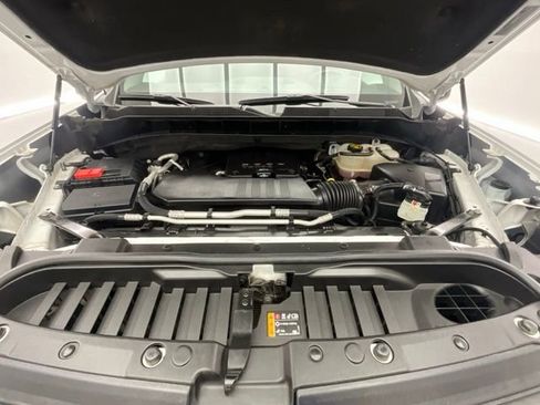 Used 2023 Chevrolet Silverado 1500 Custom AWD/4WD image 27