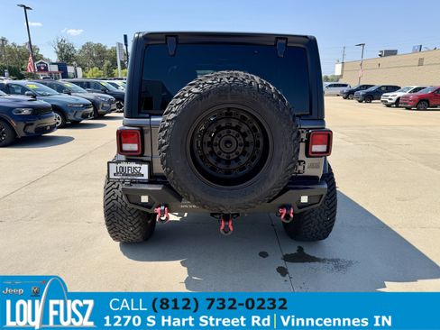 Used 2021 Jeep Wrangler Unlimited Sahara w/ Dual Top Group AWD/4WD image 7