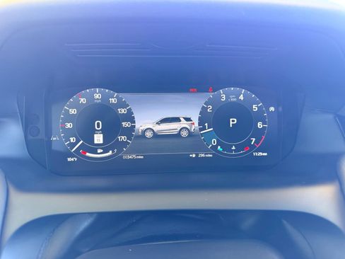 Used 2025 Land Rover Discovery Sport S AWD/4WD image 9