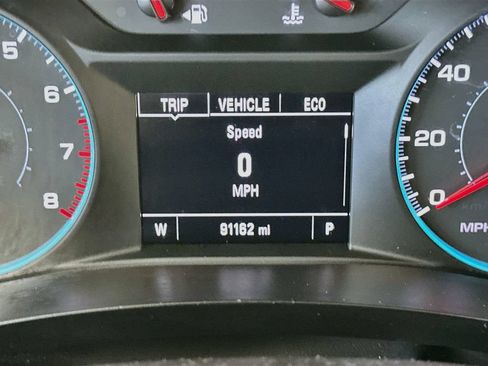 Used 2021 Chevrolet Traverse LT w/ LPO, Cargo Package FWD image 15