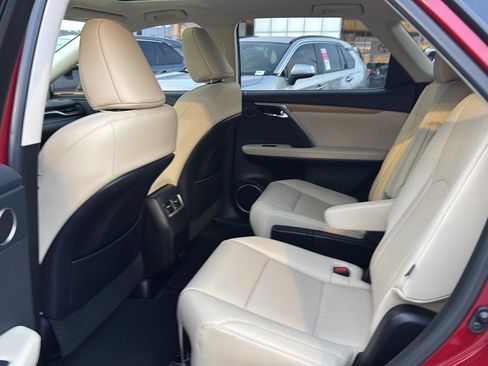 Used 2022 Lexus RX 350L FWD w/ Premium Package image 9