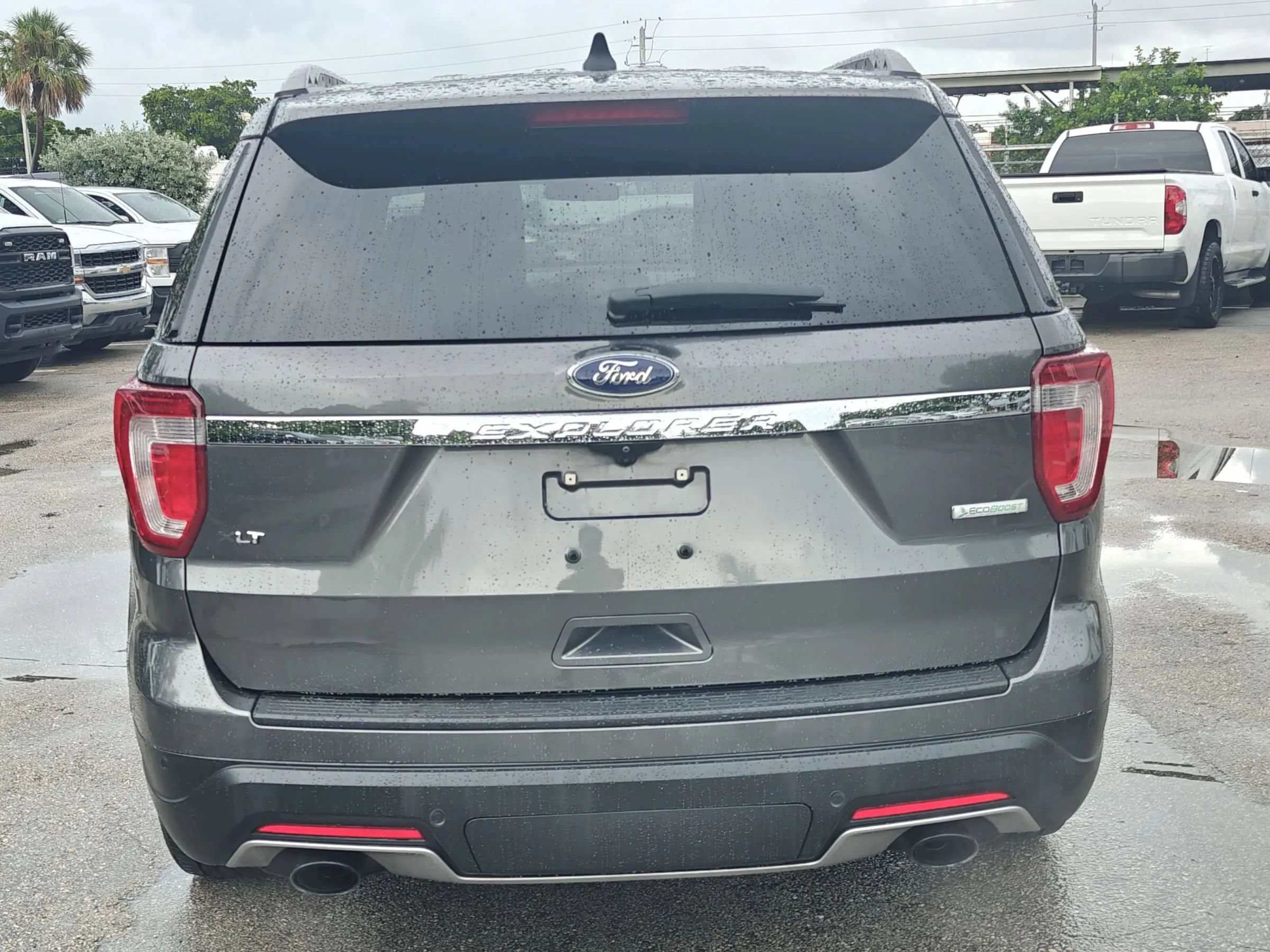 Used 2018 Ford Explorer XLT w/ Class II Trailer Tow Package FWD image 6
