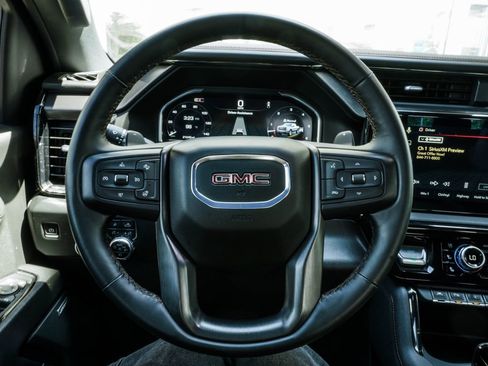 Used 2024 GMC Sierra 1500 AT4 w/ Technology Package AWD/4WD image 15