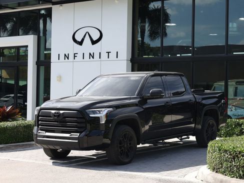 Used 2024 Toyota Tundra SR5 w/ SR5 Convenience Package image 1