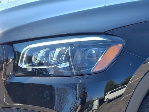 Used 2023 Mercedes-Benz GLS 450 4MATIC image 12