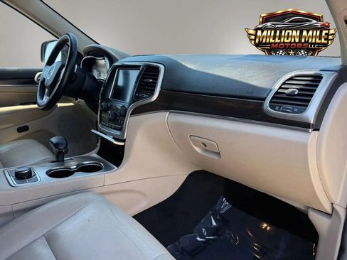 Used 2014 Jeep Grand Cherokee Limited AWD/4WD image 19