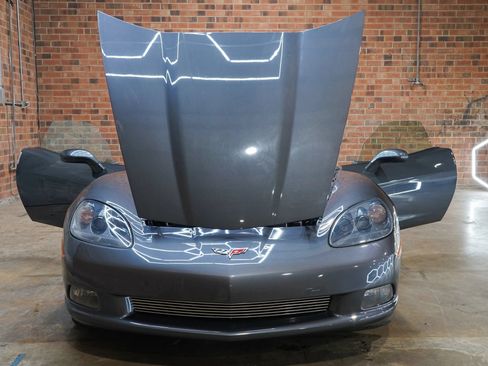 Used 2011 Chevrolet Corvette Coupe w/ Preferred Equipment Group RWD image 24