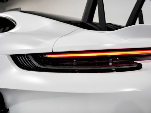 Used 2025 Porsche 911 GT3 RS image 42