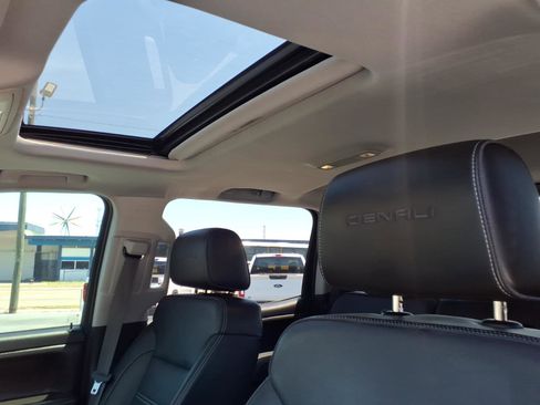 Used 2017 GMC Sierra 3500 Denali w/ Duramax Plus Package AWD/4WD image 13