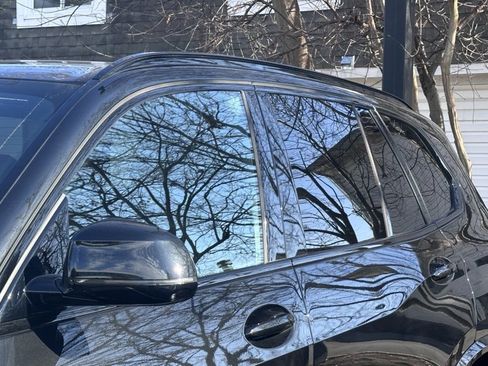 Used 2026 BMW X5 xDrive40i w/ M Sport Package image 10