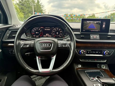 Used 2020 Audi Q5 2.0T Premium Plus w/ Premium Plus Package AWD/4WD image 34