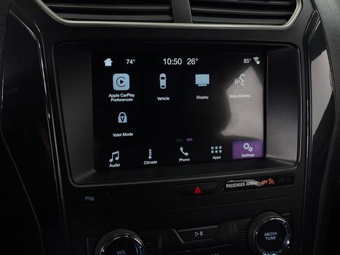 Used 2018 Ford Explorer XLT w/ Equipment Group 202A image 23