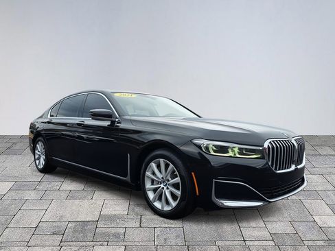 Used 2021 BMW 740i image 1