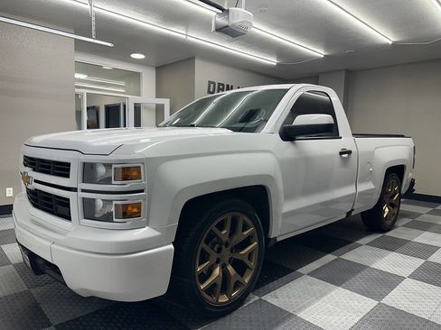 Used 2014 Chevrolet Silverado 1500 W/T w/ WT Convenience Package AWD/4WD image 2