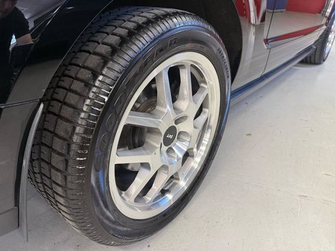 Used 2008 Ford Mustang Shelby GT500 RWD image 8