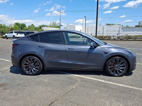 Used 2022 Tesla Model Y Performance AWD/4WD image 12