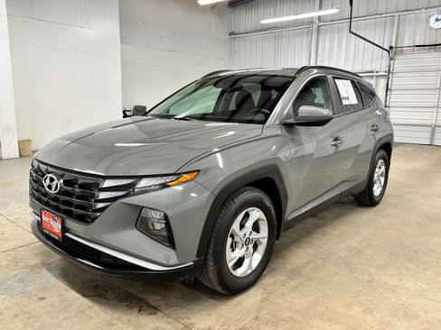 Certified 2024 Hyundai Tucson SEL FWD image 3