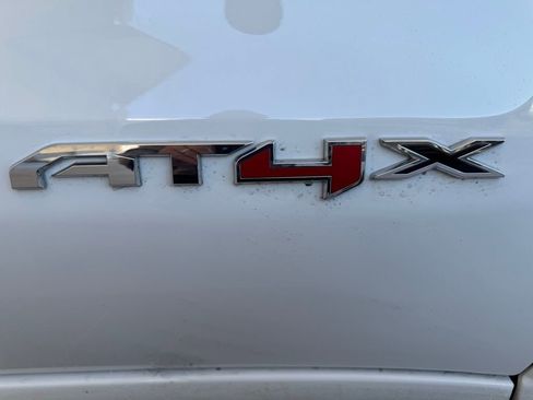 Used 2024 GMC Sierra 1500 AT4X image 10