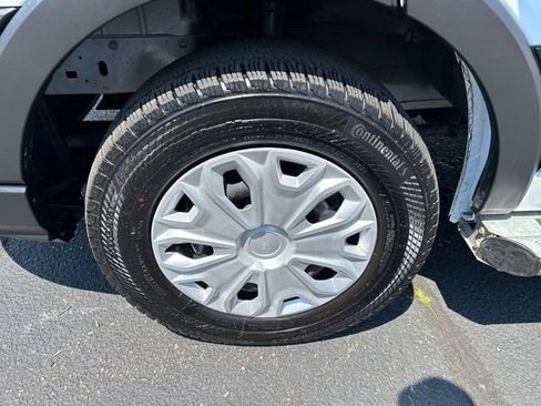 Used 2025 Ford Transit 250 Low Roof w/ Exterior Upgrade Package RWD image 9