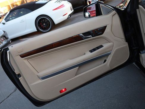 Used 2011 Mercedes-Benz E 550 E 550 image 22