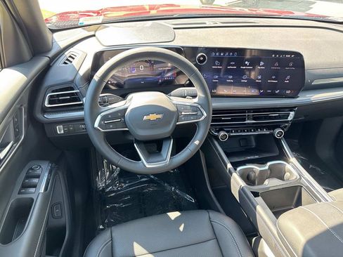 New 2026 Chevrolet Traverse LT w/ Sun and Wheel Package image 10