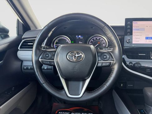 Used 2021 Toyota Camry LE w/ Cold Weather Package FWD image 28