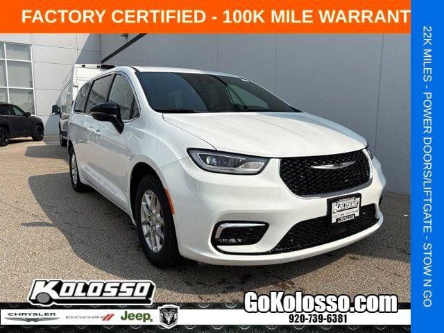 Certified 2026 Chrysler Pacifica Select FWD image 1