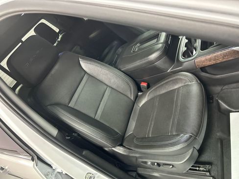 Used 2020 GMC Sierra 2500 Denali w/ Denali Ultimate Package image 25