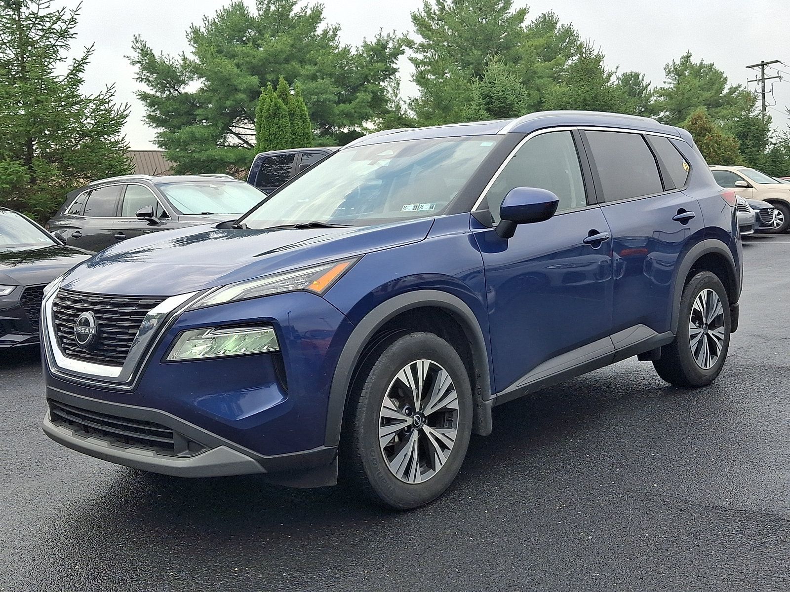 Certified 2023 Nissan Rogue SV w/ SV Premium B Package AWD/4WD image 3