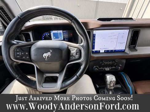Used 2023 Ford Bronco Outer Banks AWD/4WD image 8