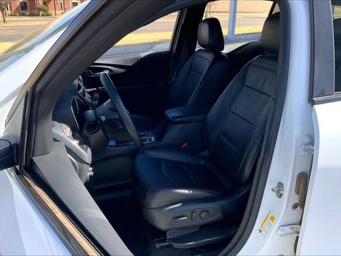 Used 2023 Chevrolet Equinox RS w/ RS Leather Package image 8