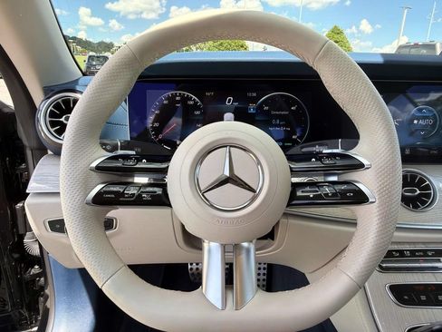 Used 2023 Mercedes-Benz E 450 Cabriolet image 26