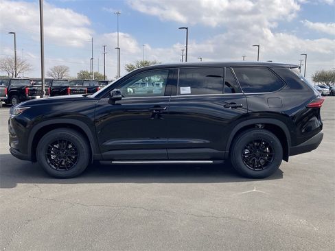 New 2026 Toyota Grand Highlander XLE image 8