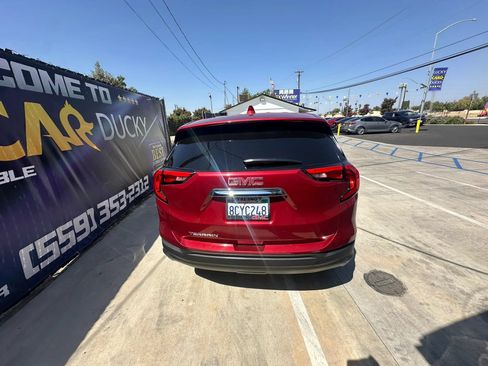 Used 2018 GMC Terrain SLE FWD image 8