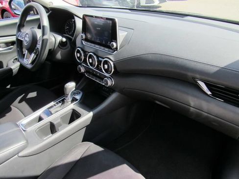 Certified 2024 Nissan Sentra SV FWD image 11