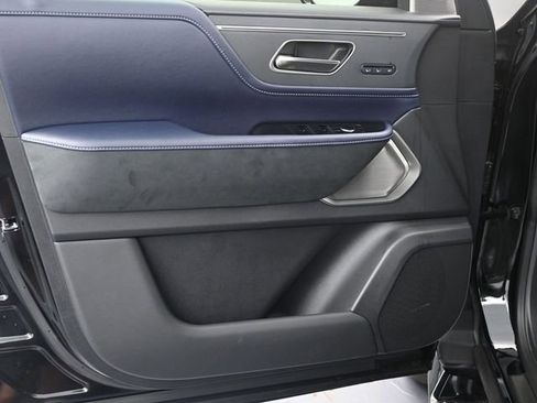 New 2026 INFINITI QX80 4WD image 9