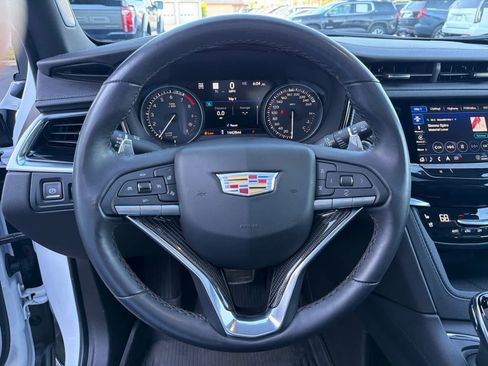 Used 2024 Cadillac XT6 Sport w/ LPO, ONYX Package AWD/4WD image 16