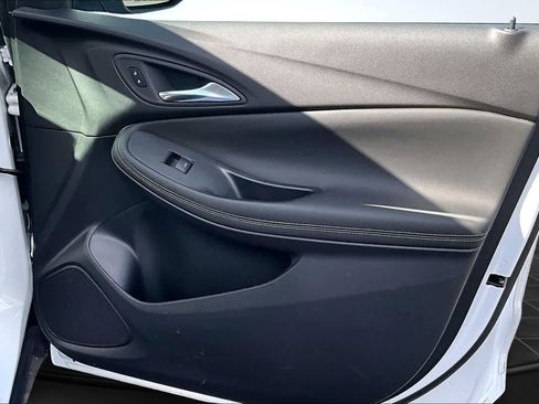 Used 2024 Buick Encore GX Preferred image 29