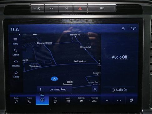 Used 2021 Ford F150 Lariat w/ Equipment Group 502A High image 24