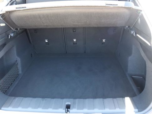 Used 2025 BMW X2 xDrive28i w/ Premium Package image 27