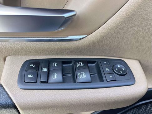 Used 2019 RAM 1500 Big Horn image 13