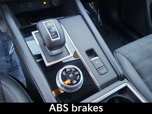 Used 2024 Mitsubishi Outlander SE image 10