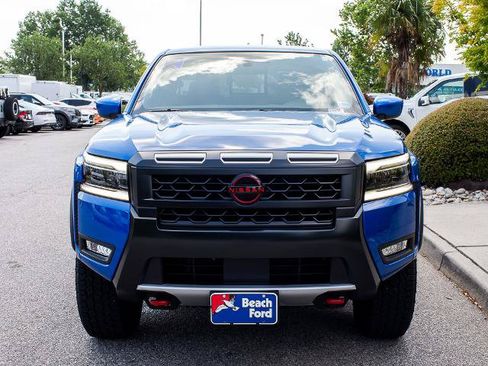 Used 2025 Nissan Frontier PRO-4X AWD/4WD image 2