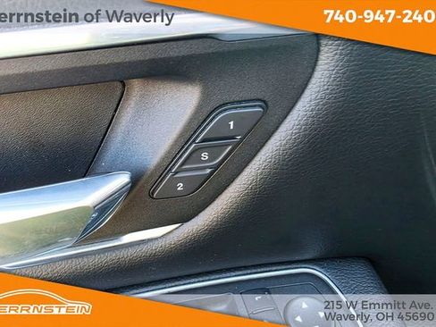 Used 2022 RAM 1500 Laramie AWD/4WD image 16