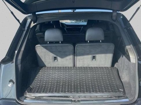 Used 2022 Audi SQ7 Premium Plus AWD/4WD image 17