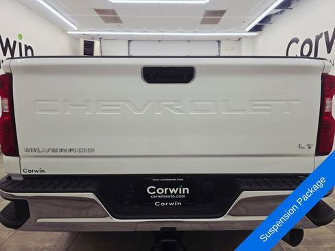 Used 2025 Chevrolet Silverado 2500 LT w/ Convenience Package AWD/4WD image 4