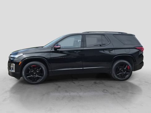 Used 2023 Chevrolet Traverse Premier w/ Redline Edition AWD/4WD image 5