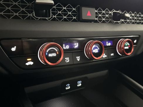 Used 2025 Honda Accord SE image 19