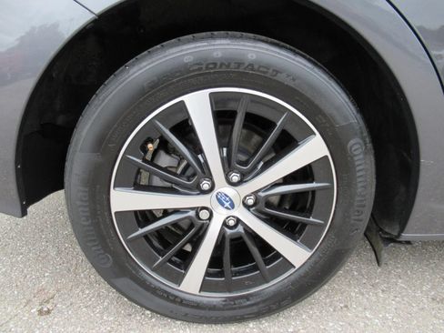 Used 2022 Subaru Impreza 2.0i Premium w/ Popular Package #2 AWD/4WD image 8